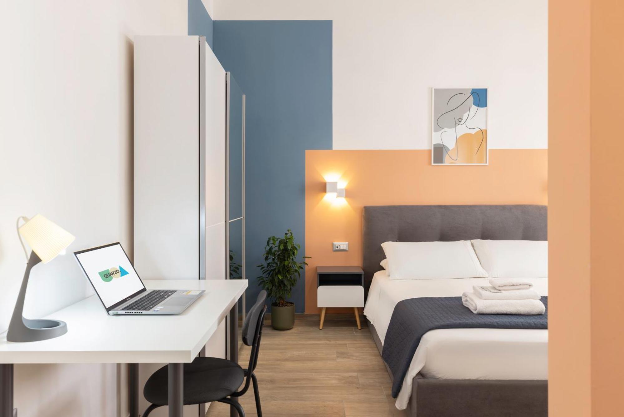 Quarzo. Modern Rooms Cagliari Bagian luar foto